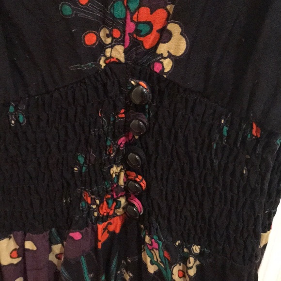 Floral Dress 🌷 - Picture 7 of 8